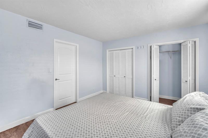 Image 17 of 39 For 6200 22nd Way  206