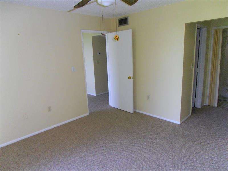 Image 7 of 25 For 9451 Evergreen Pl  306