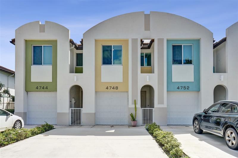 Details for 4748 63rd Ter  4748, Davie, FL 33314