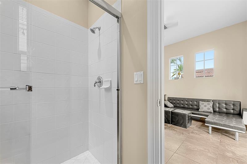 Image 39 of 45 For 12316 80th Pl