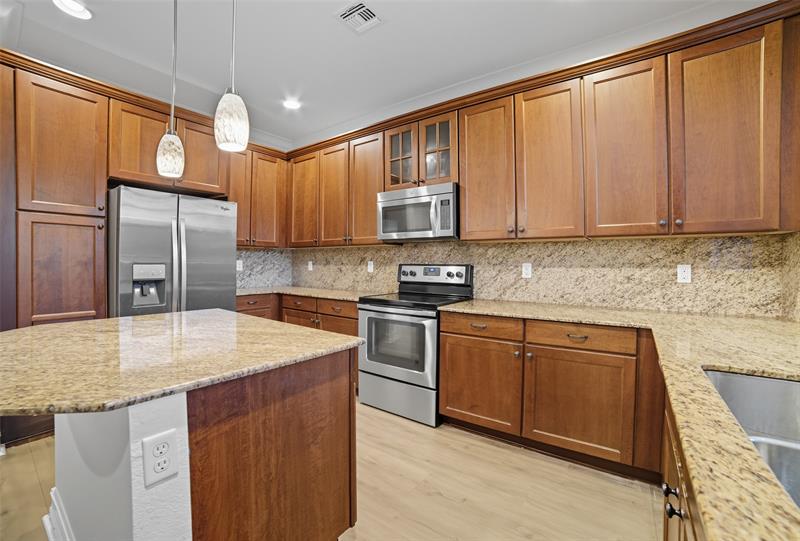 Image 12 of 32 For 13011 Riverwalk Cir N