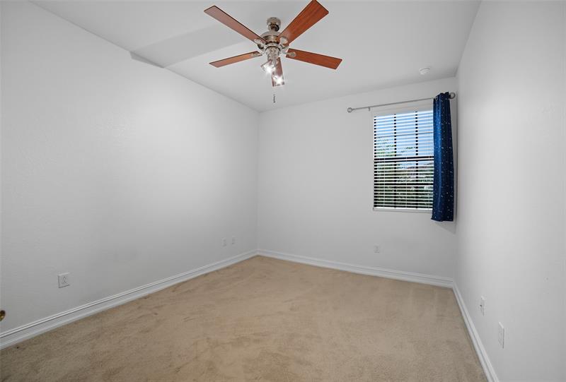 Image 21 of 32 For 13011 Riverwalk Cir N