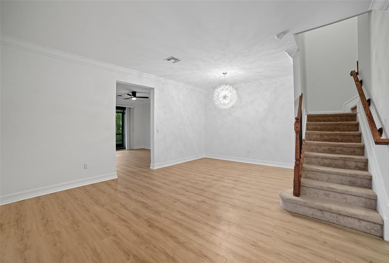 Image 7 of 32 For 13011 Riverwalk Cir N