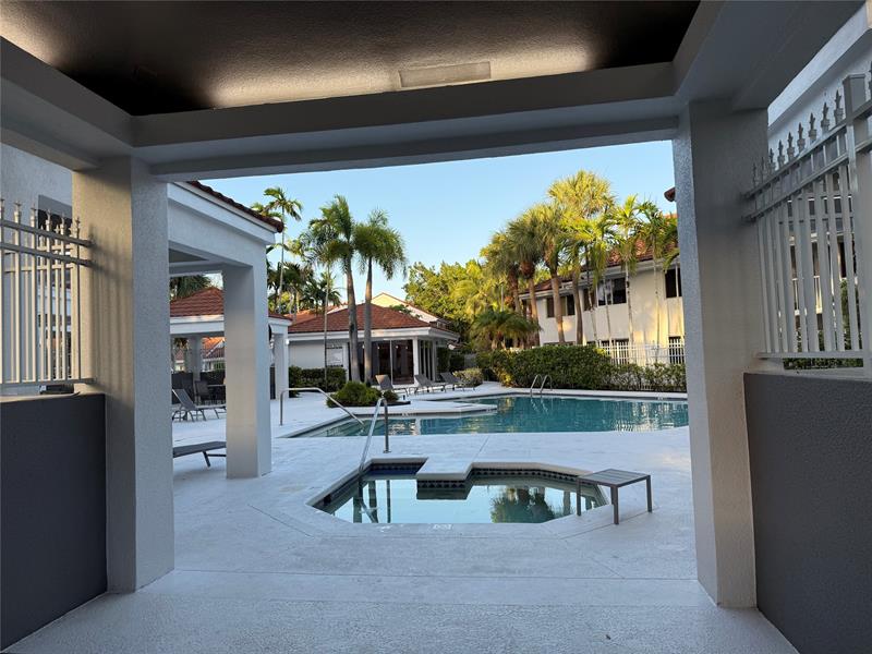 Image 40 of 44 For 9237 9th Pl  9237