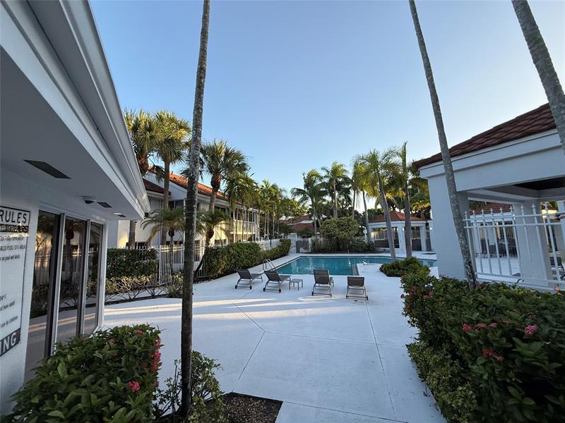 Image 43 of 44 For 9237 9th Pl  9237