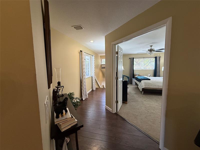 Image 5 of 44 For 9237 9th Pl  9237