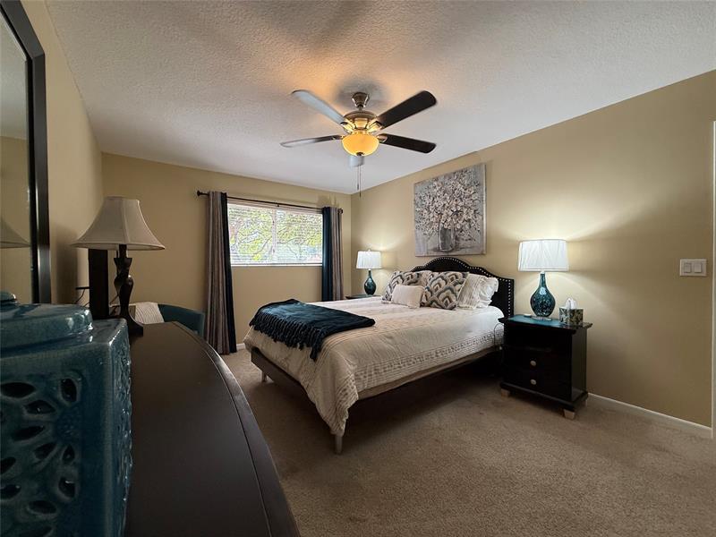 Image 7 of 44 For 9237 9th Pl  9237