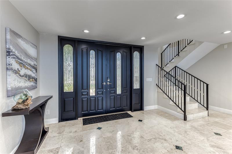 Image 13 of 77 For 616 1st Key Dr