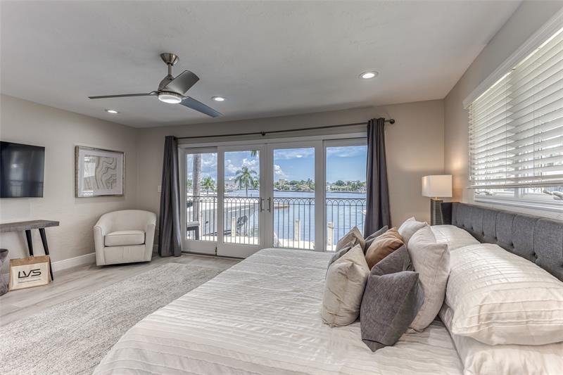 Image 42 of 77 For 616 1st Key Dr