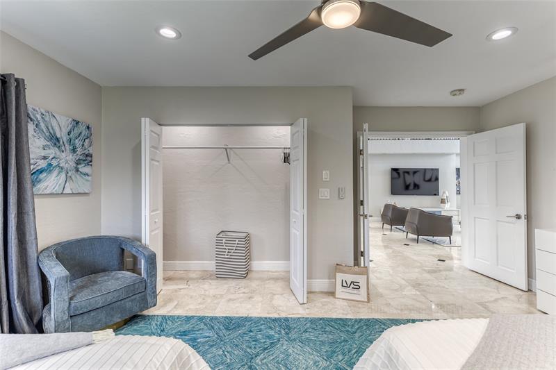 Image 48 of 77 For 616 1st Key Dr