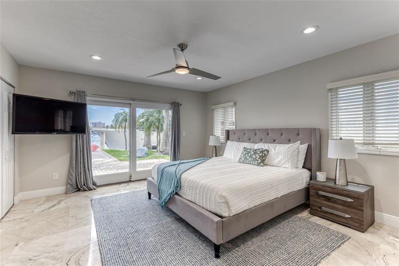 Image 49 of 77 For 616 1st Key Dr
