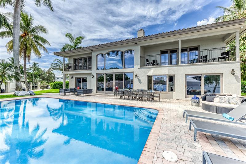 Image 5 of 77 For 616 1st Key Dr