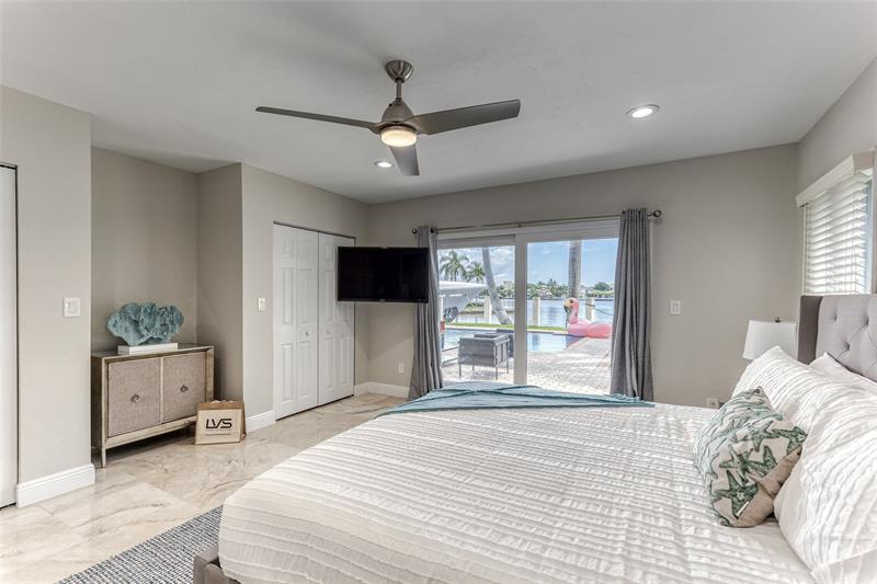Image 50 of 77 For 616 1st Key Dr