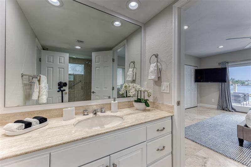 Image 57 of 77 For 616 1st Key Dr