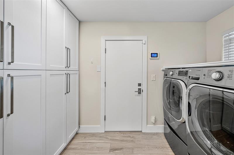 Image 13 of 51 For 2845 42nd   St