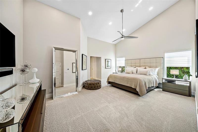 Image 26 of 51 For 2845 42nd   St