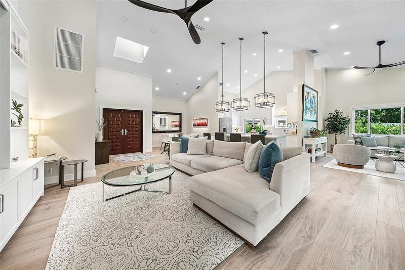 Image 3 of 51 For 2845 42nd   St