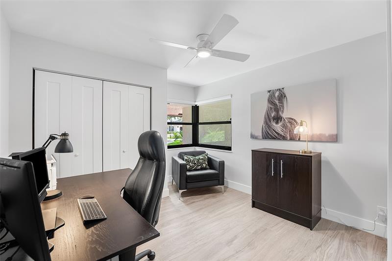 Image 33 of 51 For 2845 42nd   St