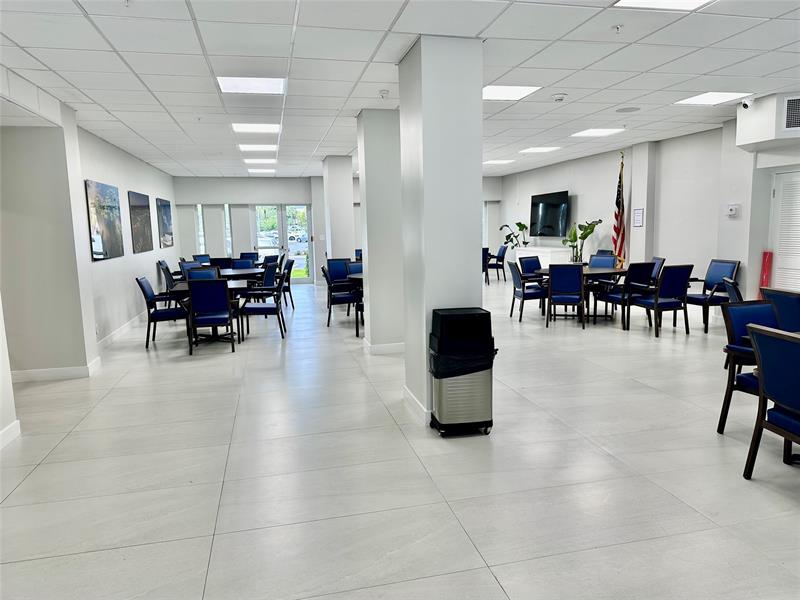 Image 38 of 45 For 3200 36th St  1412a