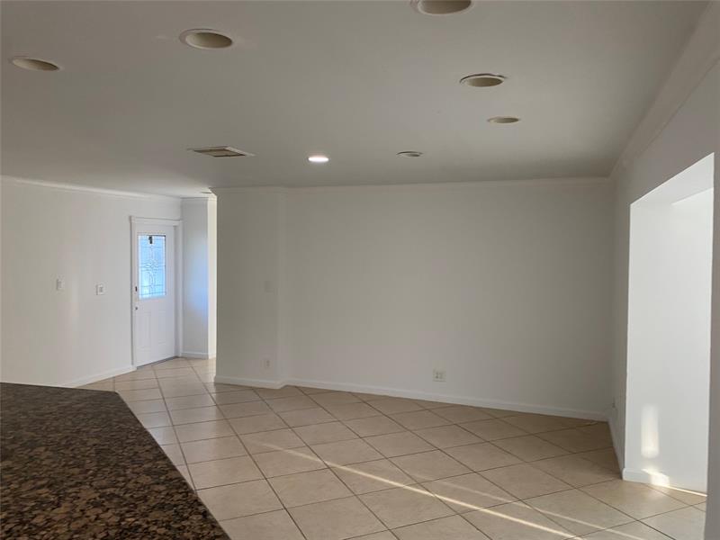 Image 5 of 13 For 22761 Neptune Rd