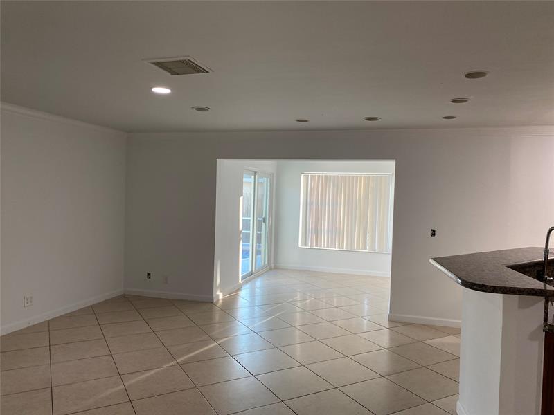 Image 7 of 13 For 22761 Neptune Rd