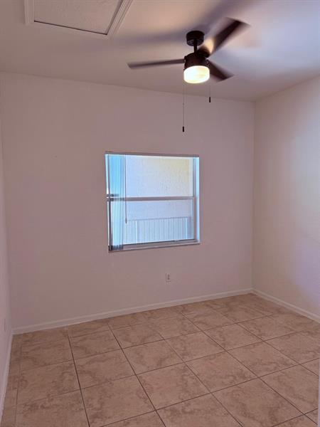 Image 5 of 20 For 2941 Riverside Dr  303