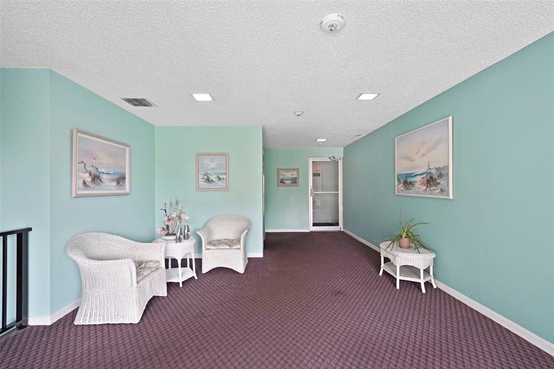 Image 19 of 41 For 4980 Sabal Palm Blvd  330
