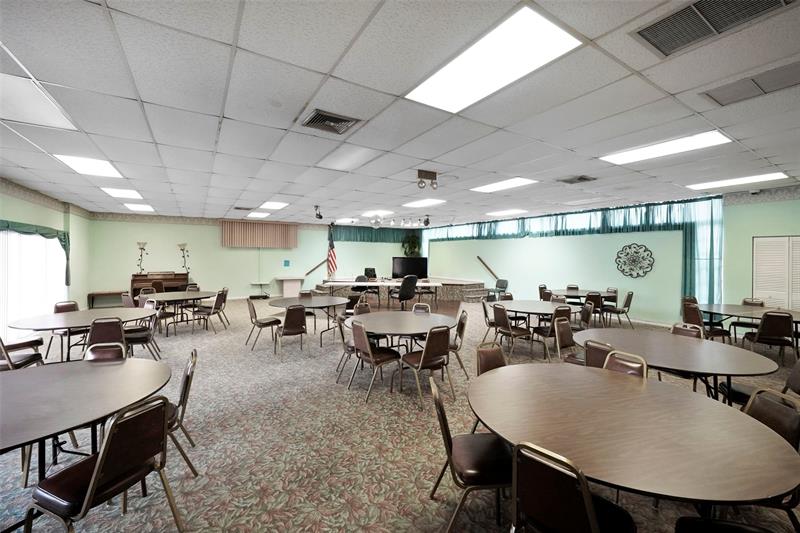 Image 24 of 41 For 4980 Sabal Palm Blvd  330