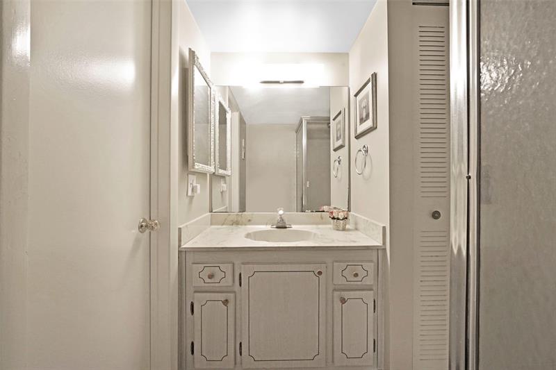 Image 8 of 41 For 4980 Sabal Palm Blvd  330