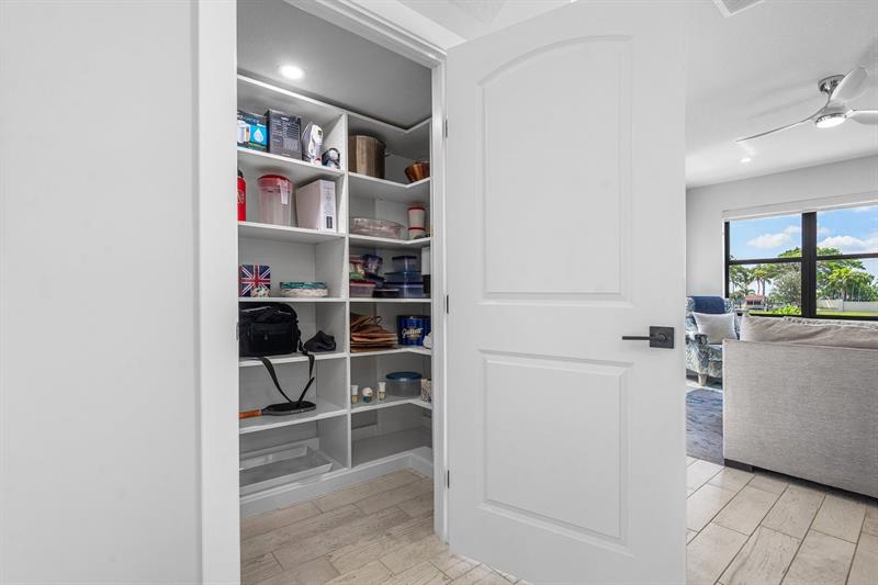 Image 15 of 37 For 2238 Appleton Cir