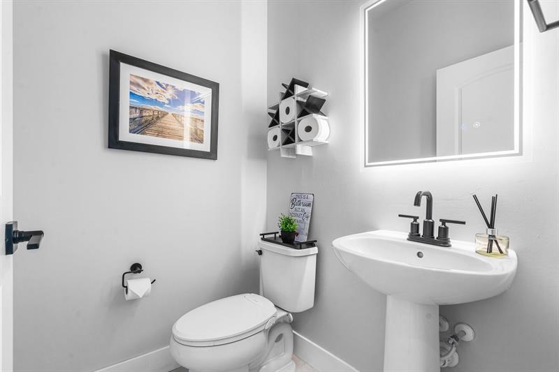 Image 16 of 37 For 2238 Appleton Cir