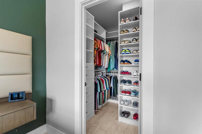 Image 19 of 37 For 2238 Appleton Cir