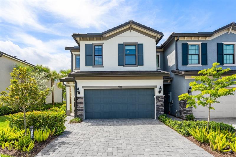 Image 2 of 37 For 2238 Appleton Cir