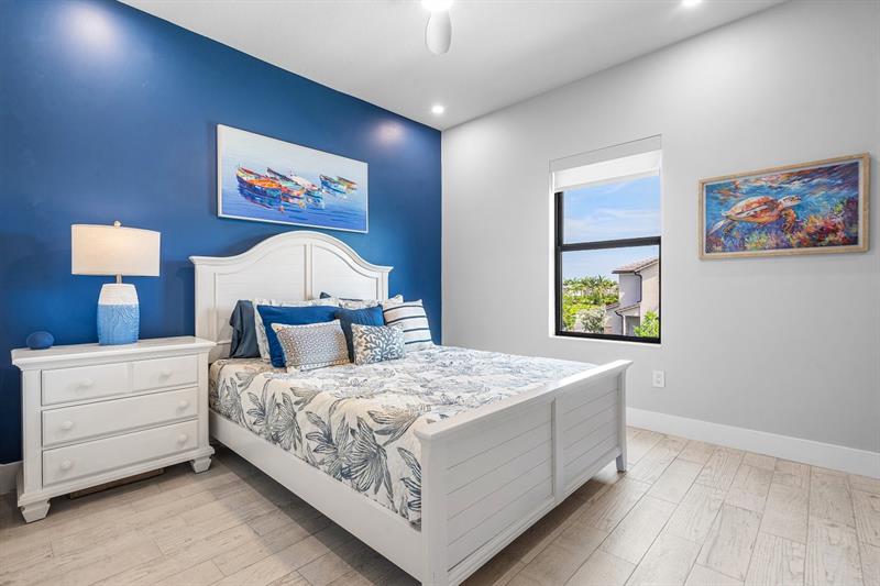 Image 25 of 37 For 2238 Appleton Cir