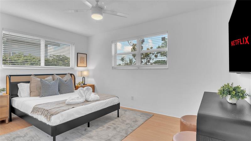 Image 11 of 26 For 2201 50th Ave