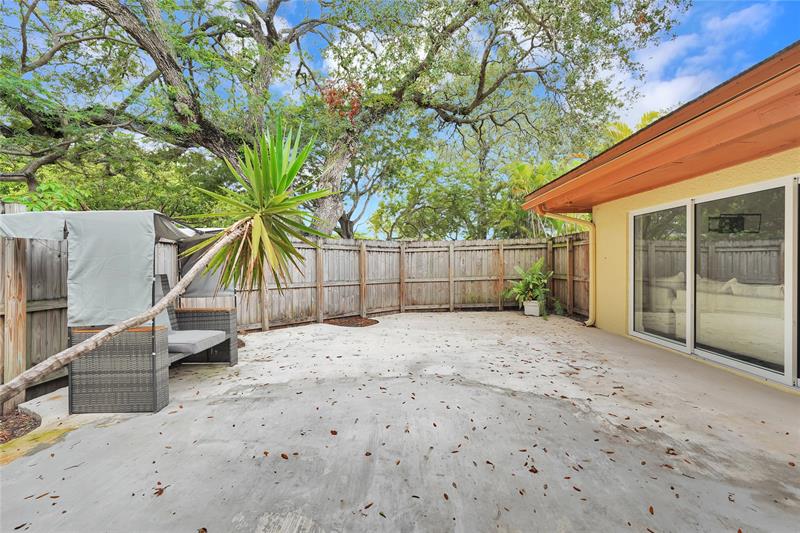 Image 64 of 67 For 19915 10th Place Way