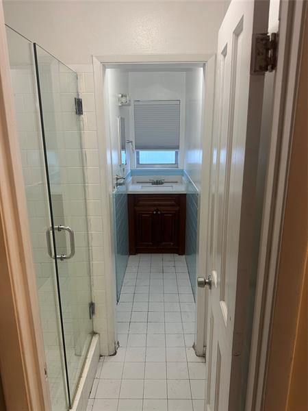 Image 10 of 13 For 299 12th Ave  B