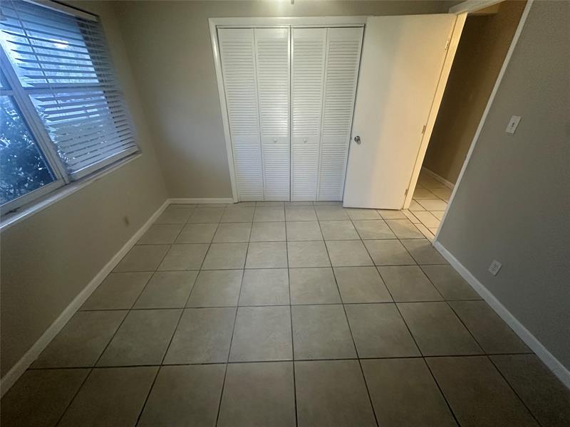 Image 12 of 13 For 299 12th Ave  B