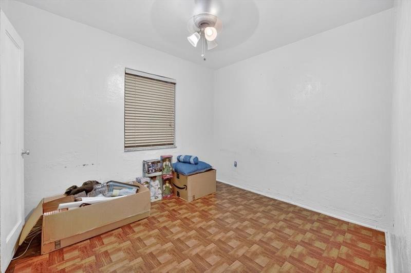 Image 10 of 12 For 2920 69th St