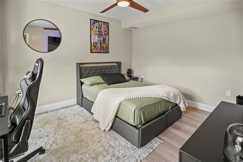 Image 17 of 64 For 9104 19th Pl  D