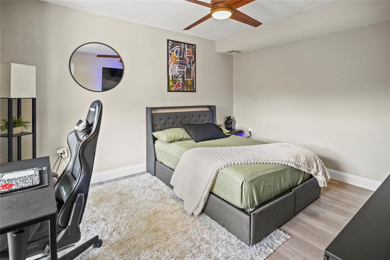 Image 18 of 64 For 9104 19th Pl  D