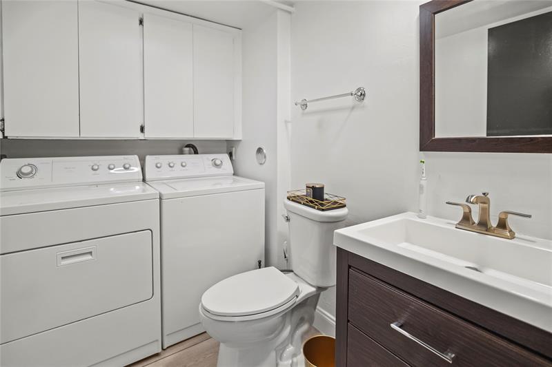 Image 26 of 64 For 9104 19th Pl  D