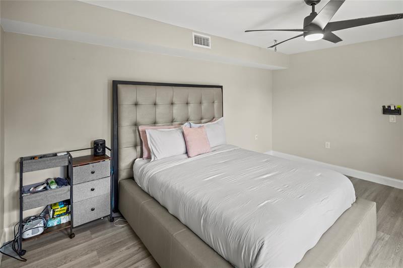 Image 36 of 64 For 9104 19th Pl  D