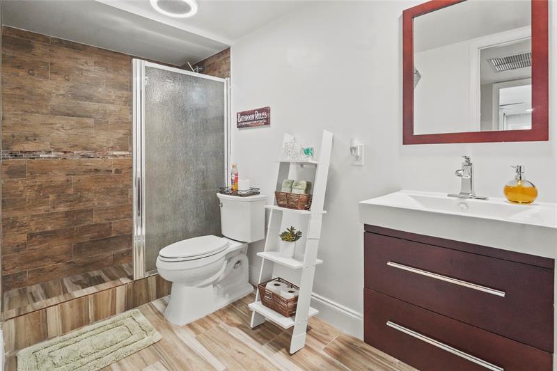 Image 42 of 64 For 9104 19th Pl  D