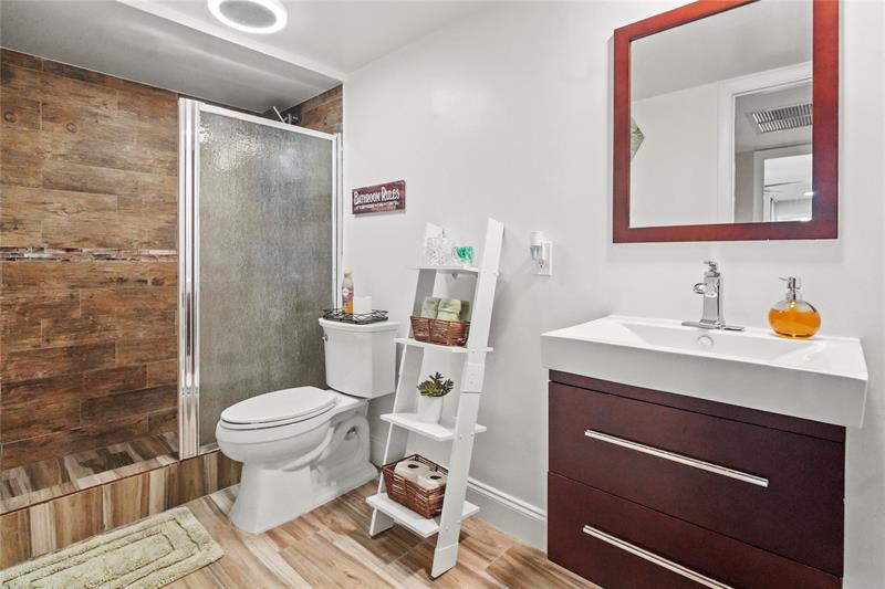 Image 43 of 64 For 9104 19th Pl  D