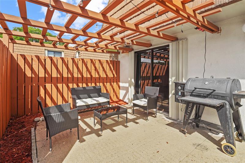 Image 7 of 64 For 9104 19th Pl  D