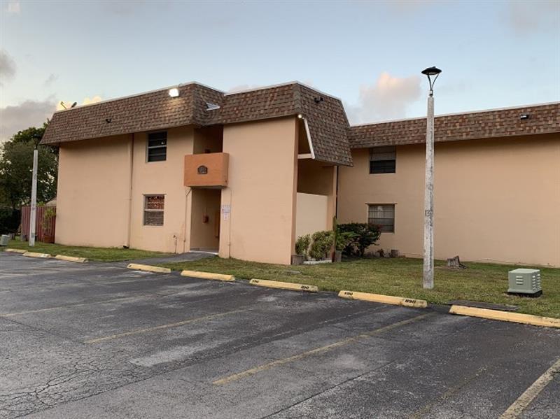 Details for 890 129th Pl  209, Miami, FL 33184