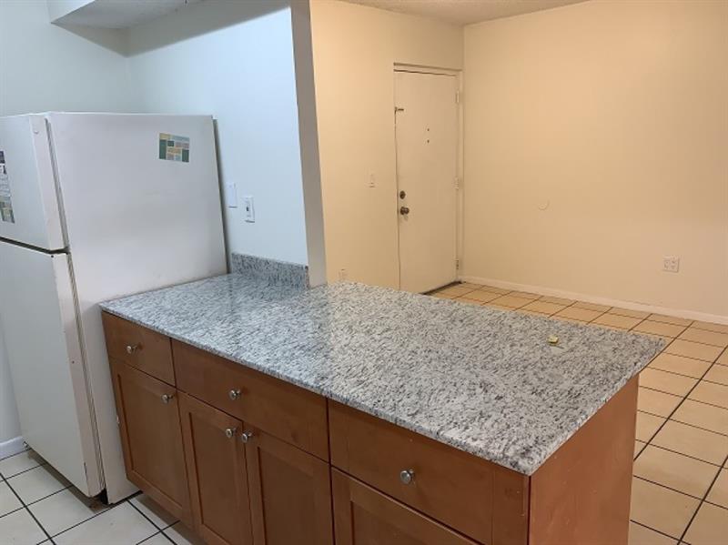 Image 5 of 15 For 890 129th Pl  209