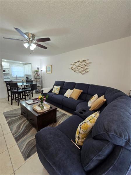 Image 12 of 17 For 251 Golf Blvd  187