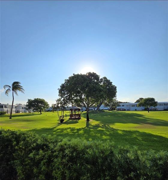 Image 13 of 17 For 251 Golf Blvd  187